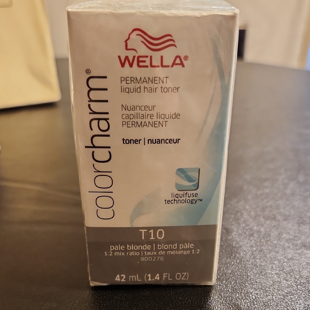24 Unopened Bottles Of New Wella Color Charm T10 Pale Blonde Hair Toner
